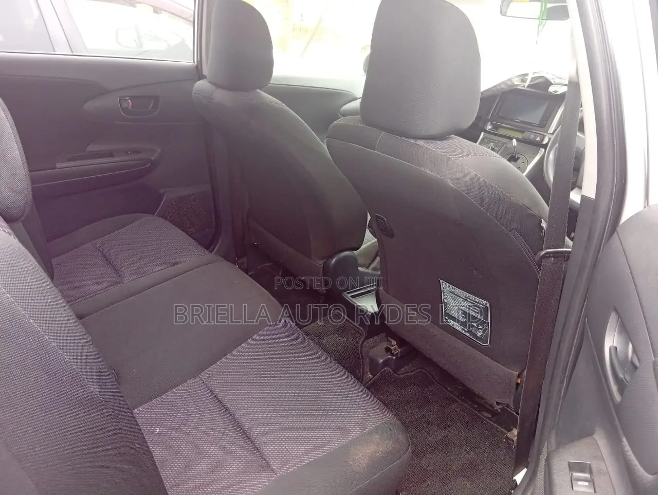Toyota Wish 2016 Silver
