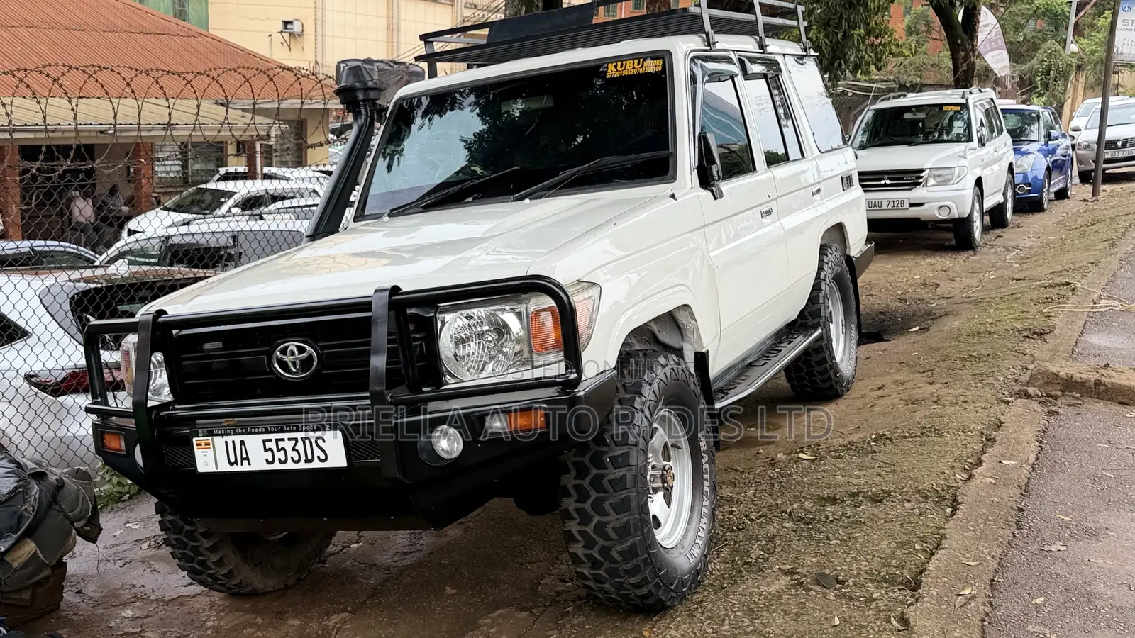 Toyota Land Cruiser 2016 Off white