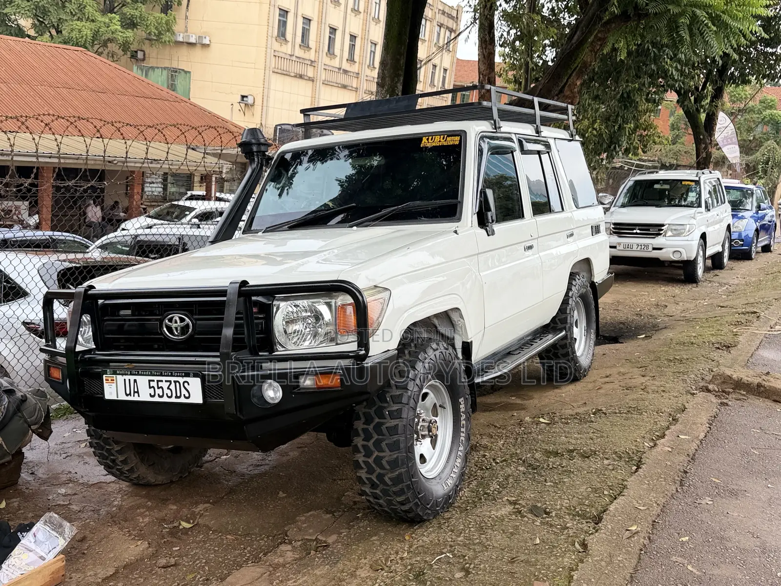 Toyota Land Cruiser 2016 Off white