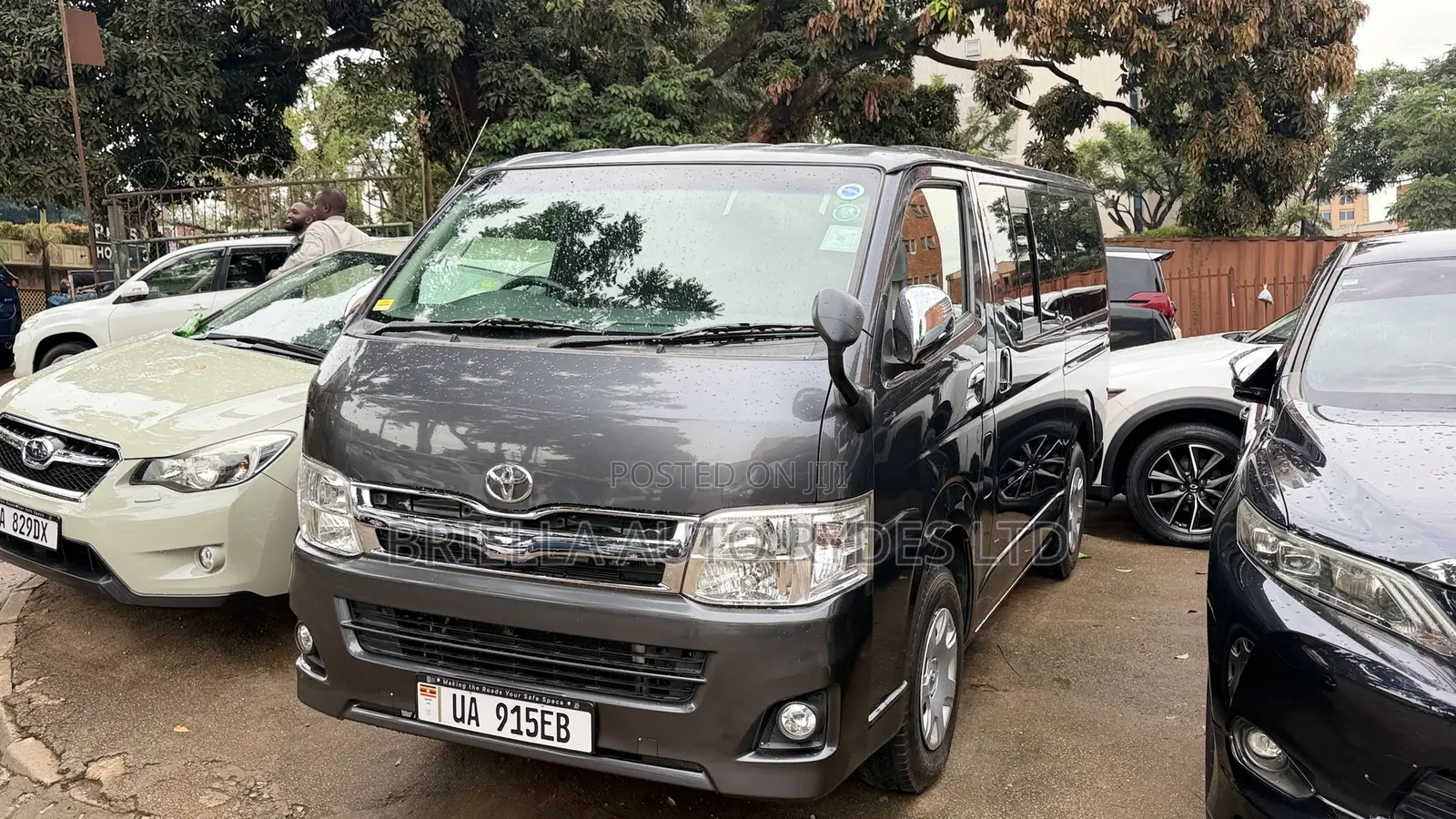 Toyota HiAce 2013 Grey