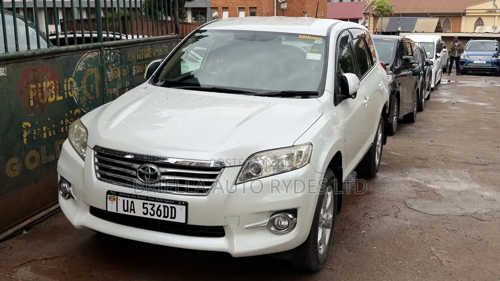 Toyota Vanguard 2011 Off white