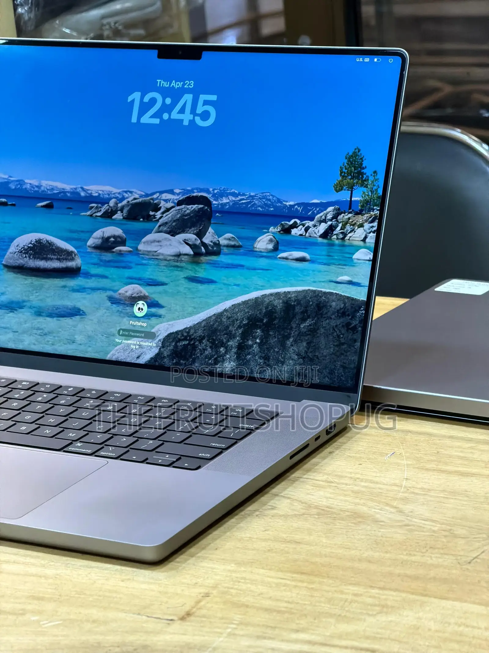 Laptop Apple MacBook Pro 2021 M1 16GB Apple M1 Pro SSD 512GB