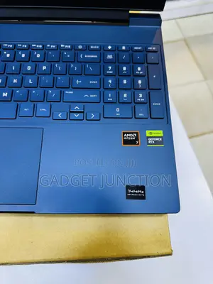 New Laptop HP Victus 15 16GB AMD Ryzen 7 SSD 1T