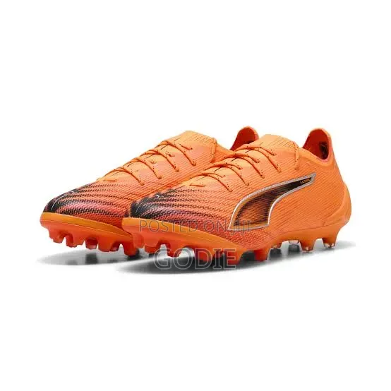 Puma Ultra 6 Model, Part of the "Hot Pursuit" Pack.