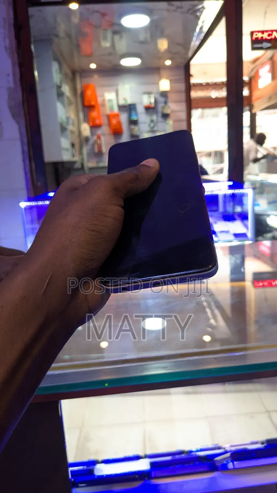 Oppo A18 128 GB Blue