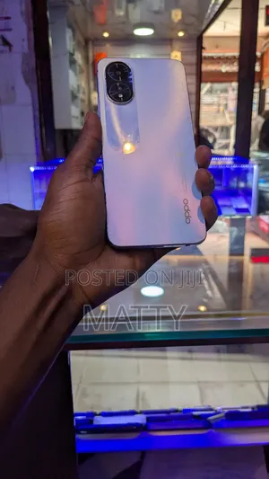 Oppo A18 128 GB Blue