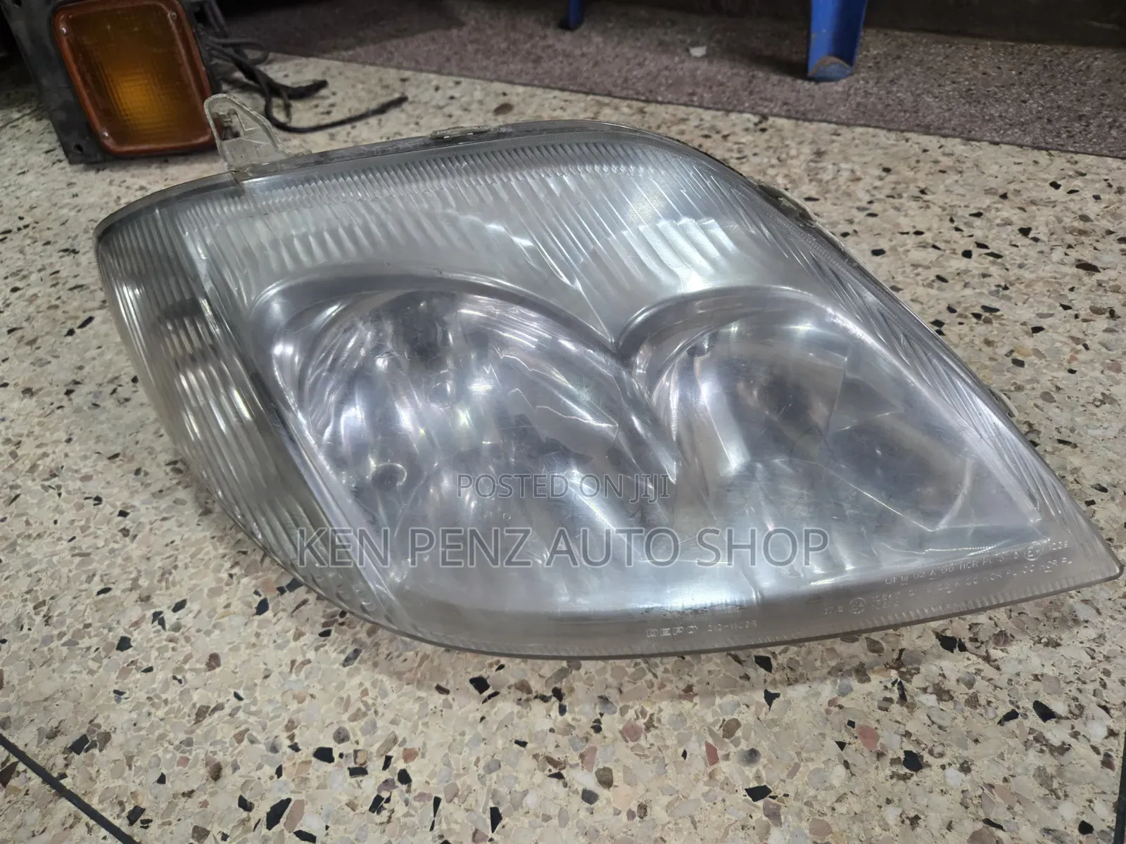 Corolla 210 2005 - 2008 Headlamp ( Used Japan)