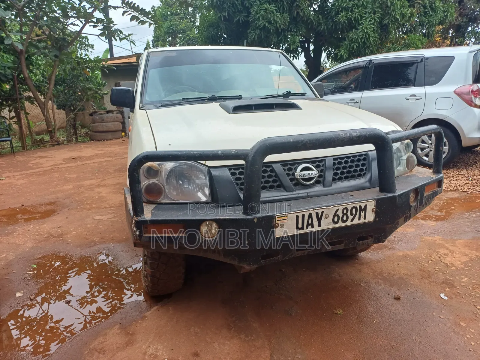 Nissan Pick-Up 2008 White