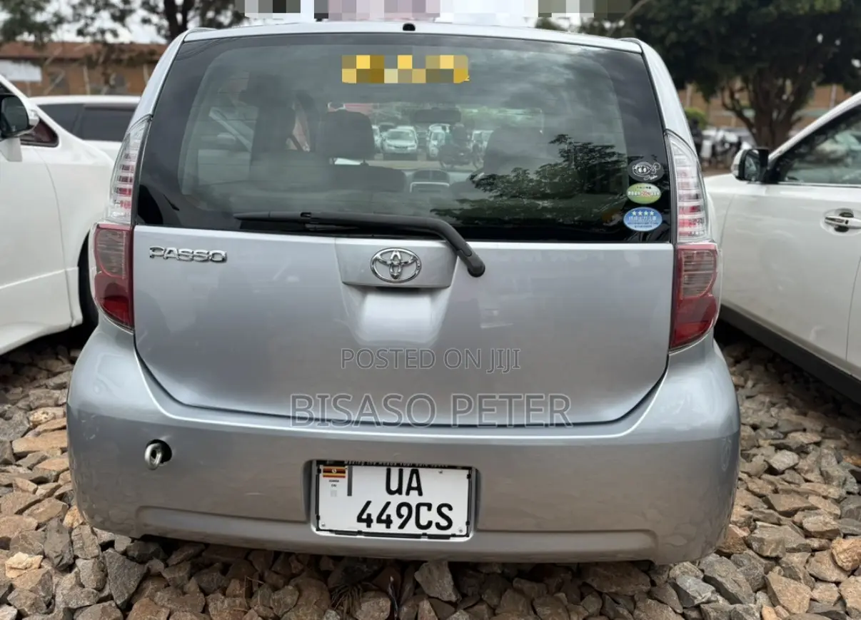 Toyota Passo 1.0 AWD 2010 Silver