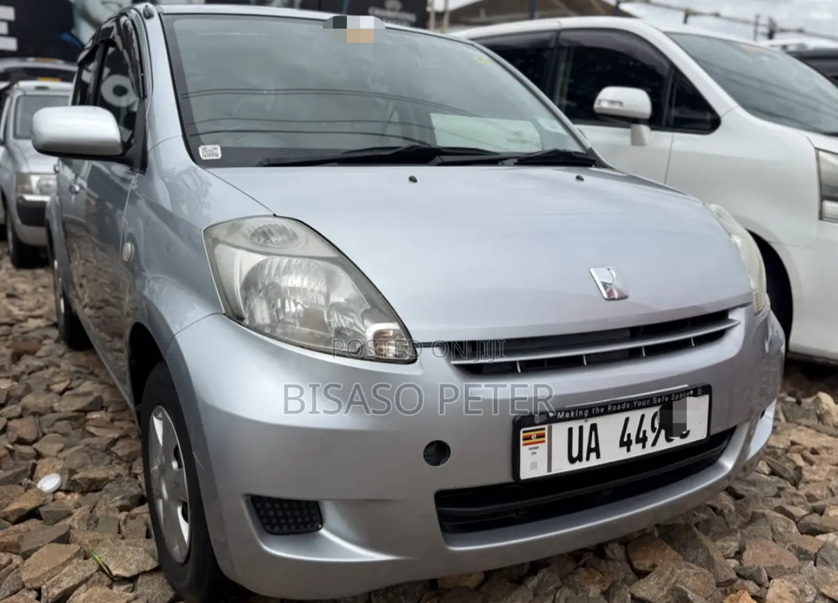 Toyota Passo 1.0 AWD 2010 Silver