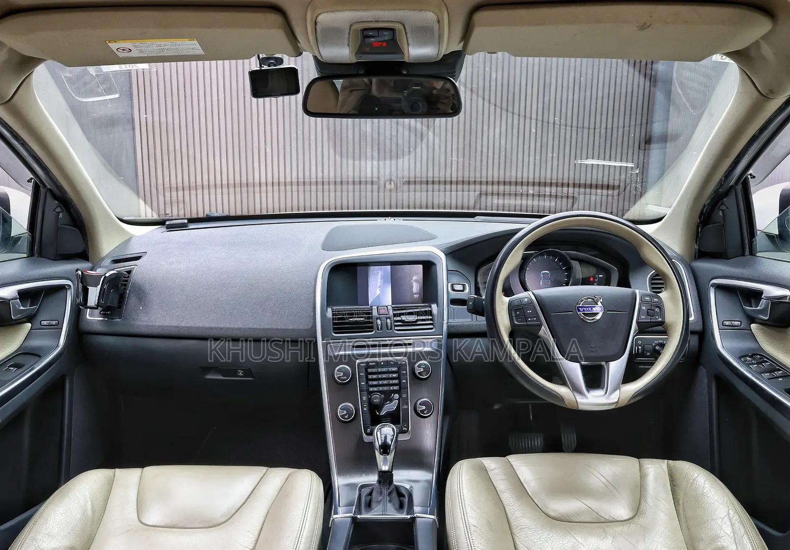 Volvo XC60 2013 Pearl