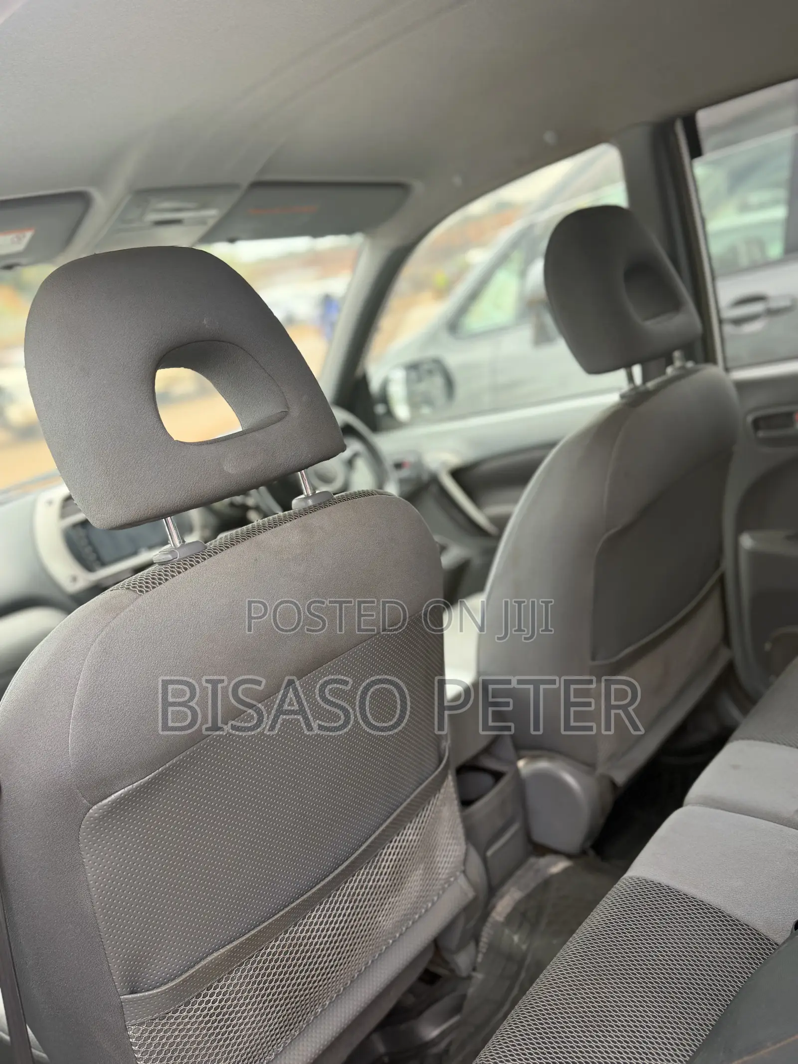 Toyota RAV4 Automatic 2002 White