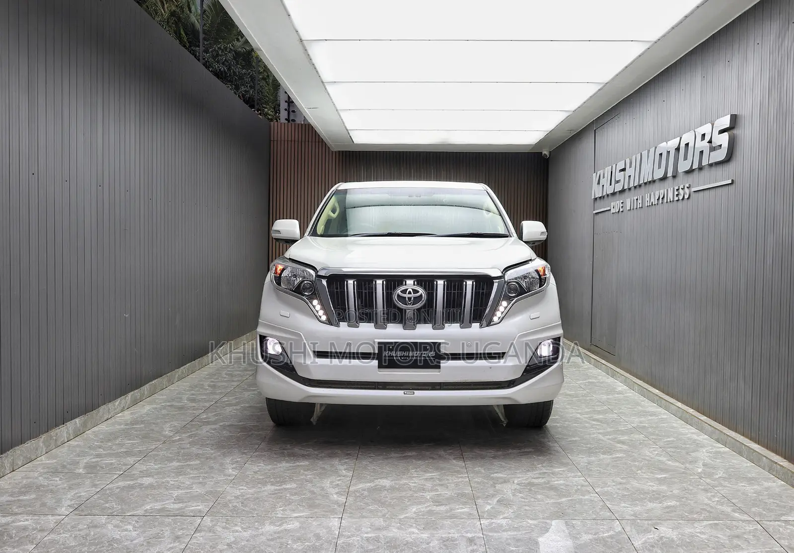 Toyota Land Cruiser Prado 2017 White