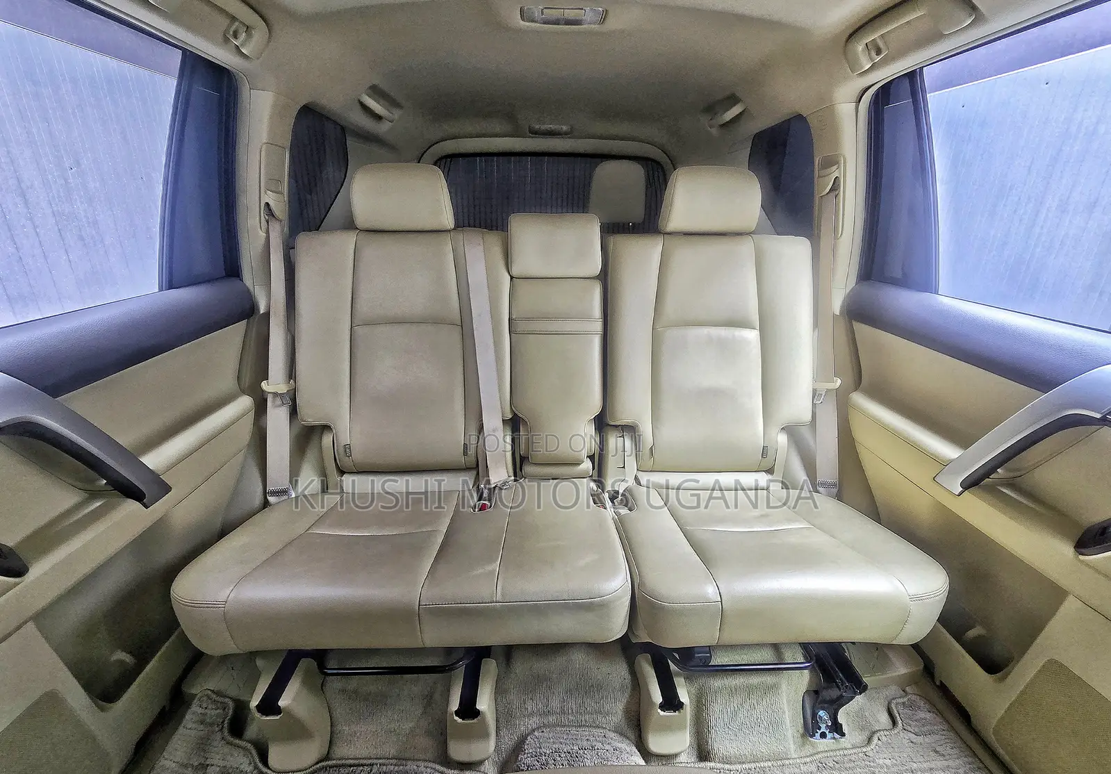 Toyota Land Cruiser Prado 2017 White