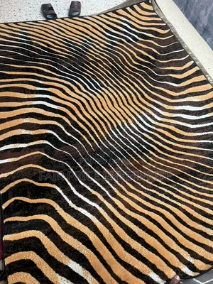 Classic Center Carpet Rug/ 1.5meter by 2meters/ All Sizes Is Available