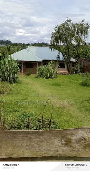 4bdrm House in Kabalore for sale