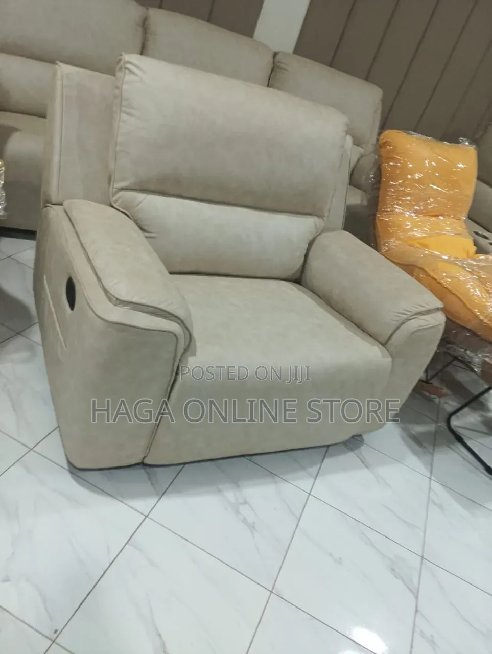 Single Manual Recliner