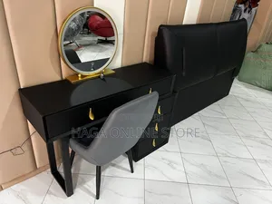 Dressing Table With Chair
