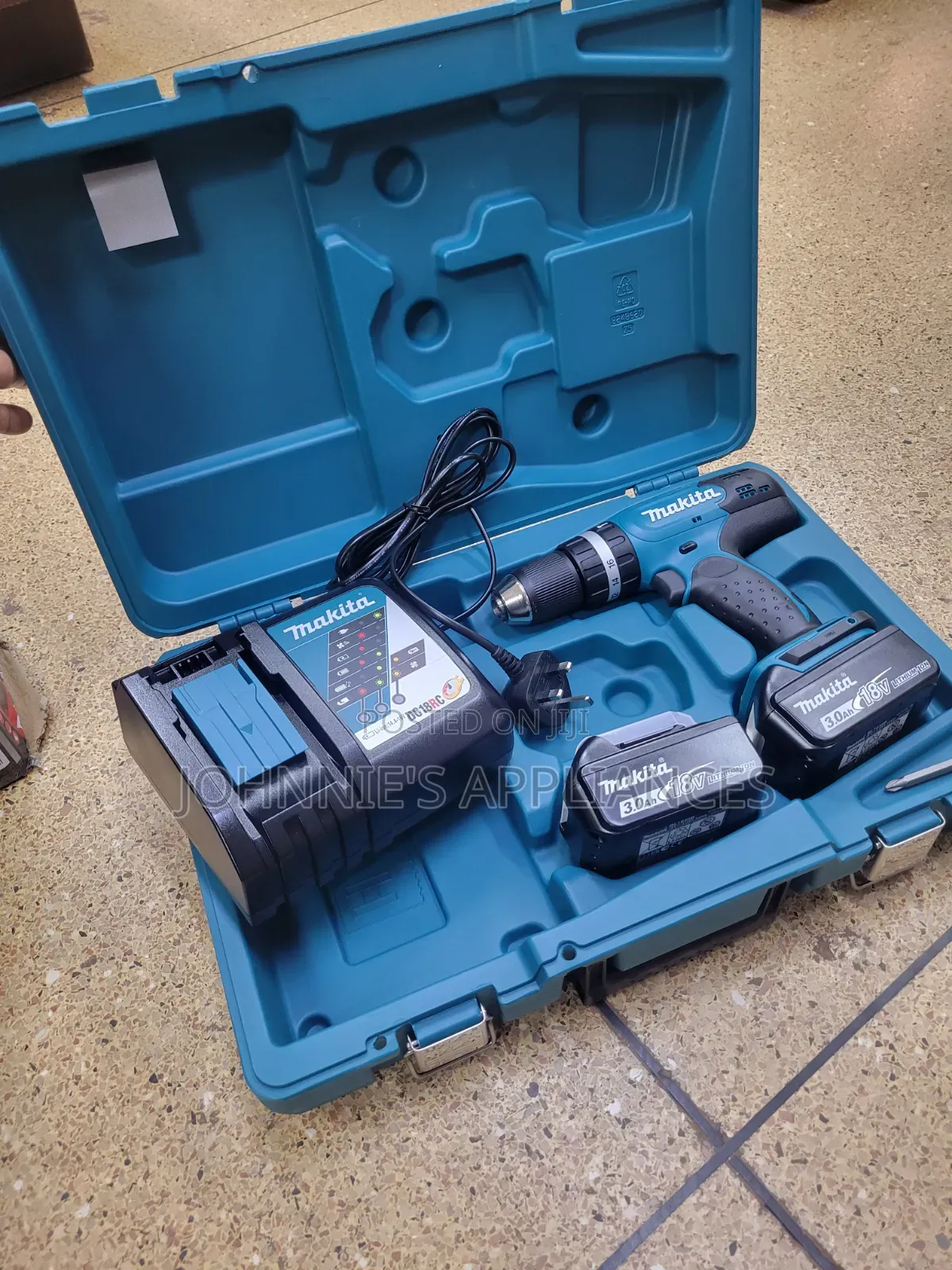Makita 18v Cordless Drill Driver Kit (3.0ah) – Dual Battery Profession
