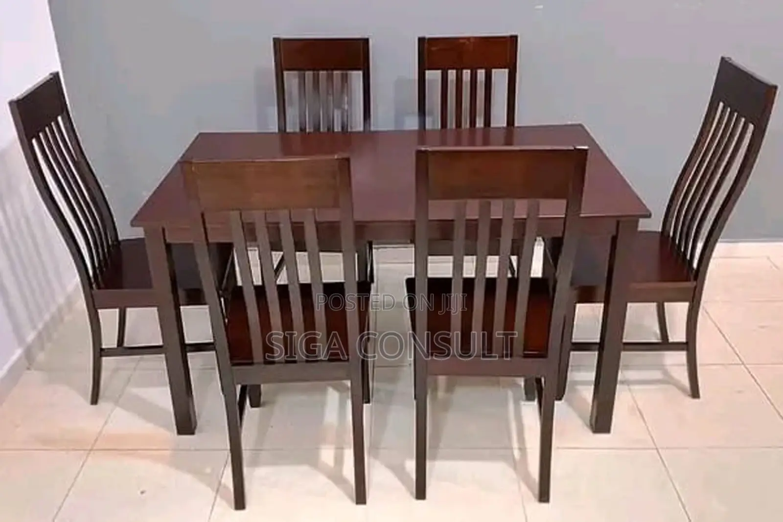 Six Seater Dining Is Available for Sale