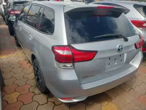 Toyota Corolla Fielder 1.5 Petrol AWD 2013 Silver