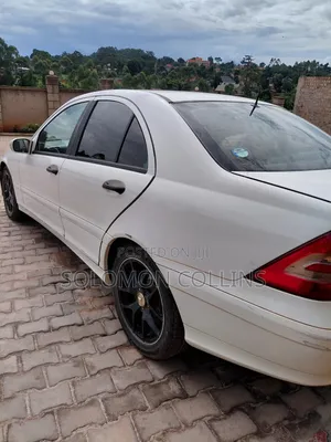 Mercedes-Benz C180 2005 White