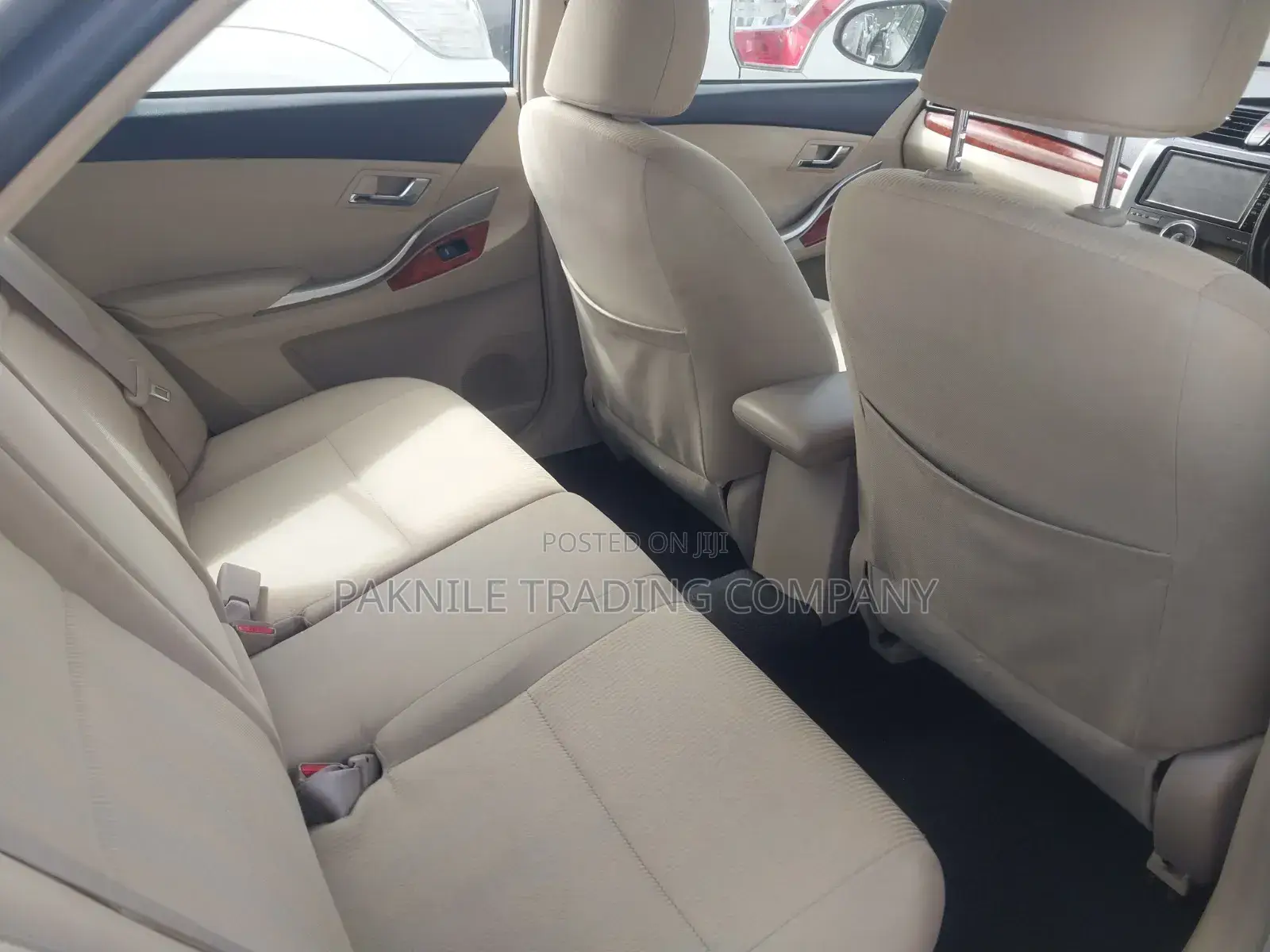 Toyota Premio 2016 Silver