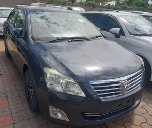 Toyota Premio 1.5 FWD 2016 Gray