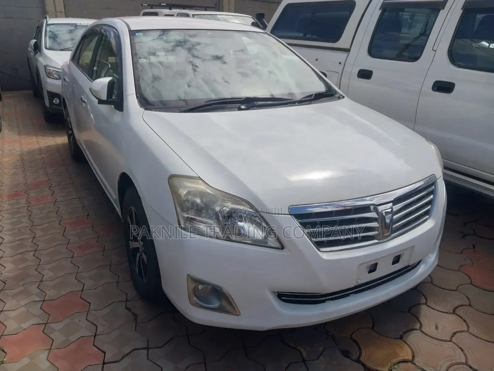 Toyota Premio 2013 White