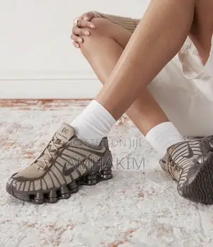 Classic Comfortable Nike Shox Tl Sneakers in Stock