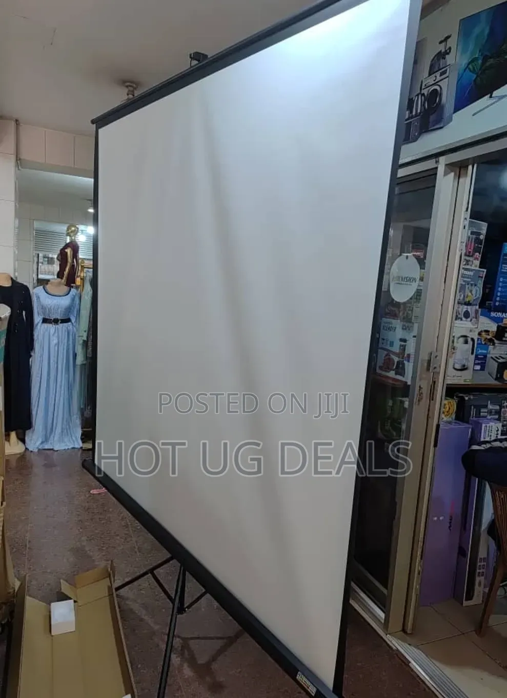 2.4m by 2.4m Projector Screen – 240x240 Cm