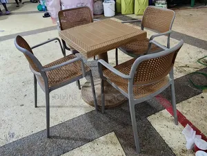 4 Seater Plastic Dining Set