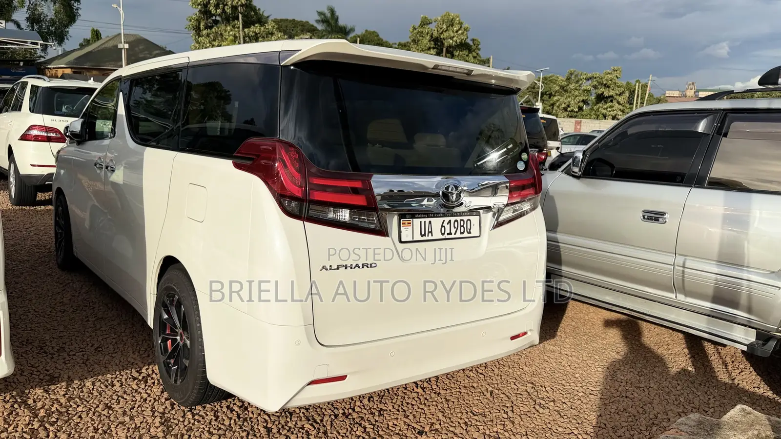Toyota Alphard 2018 White