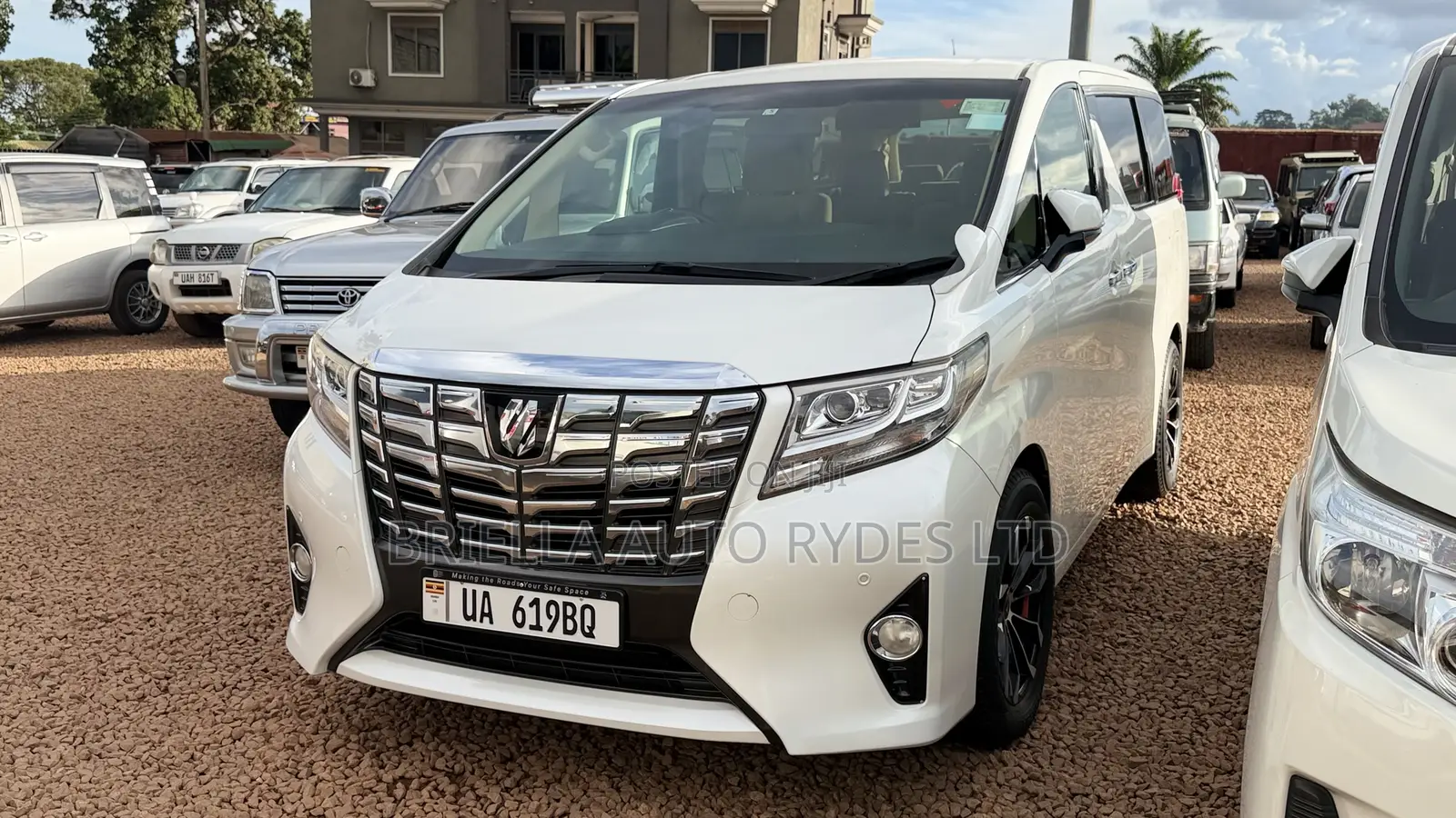 Toyota Alphard 2018 White