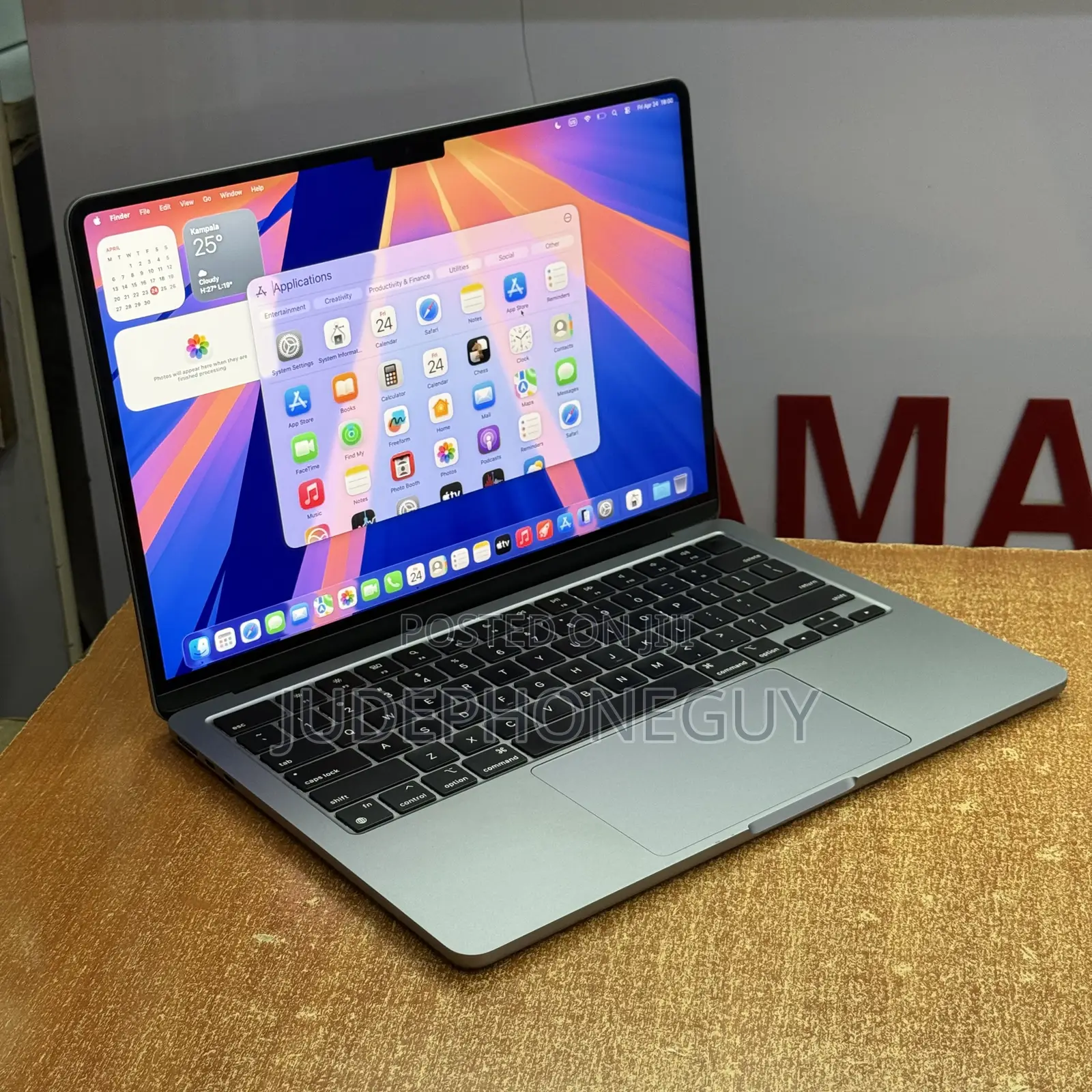 Laptop Apple MacBook Air 2024 M3 13-inch 8GB Apple M3 SSD 512GB