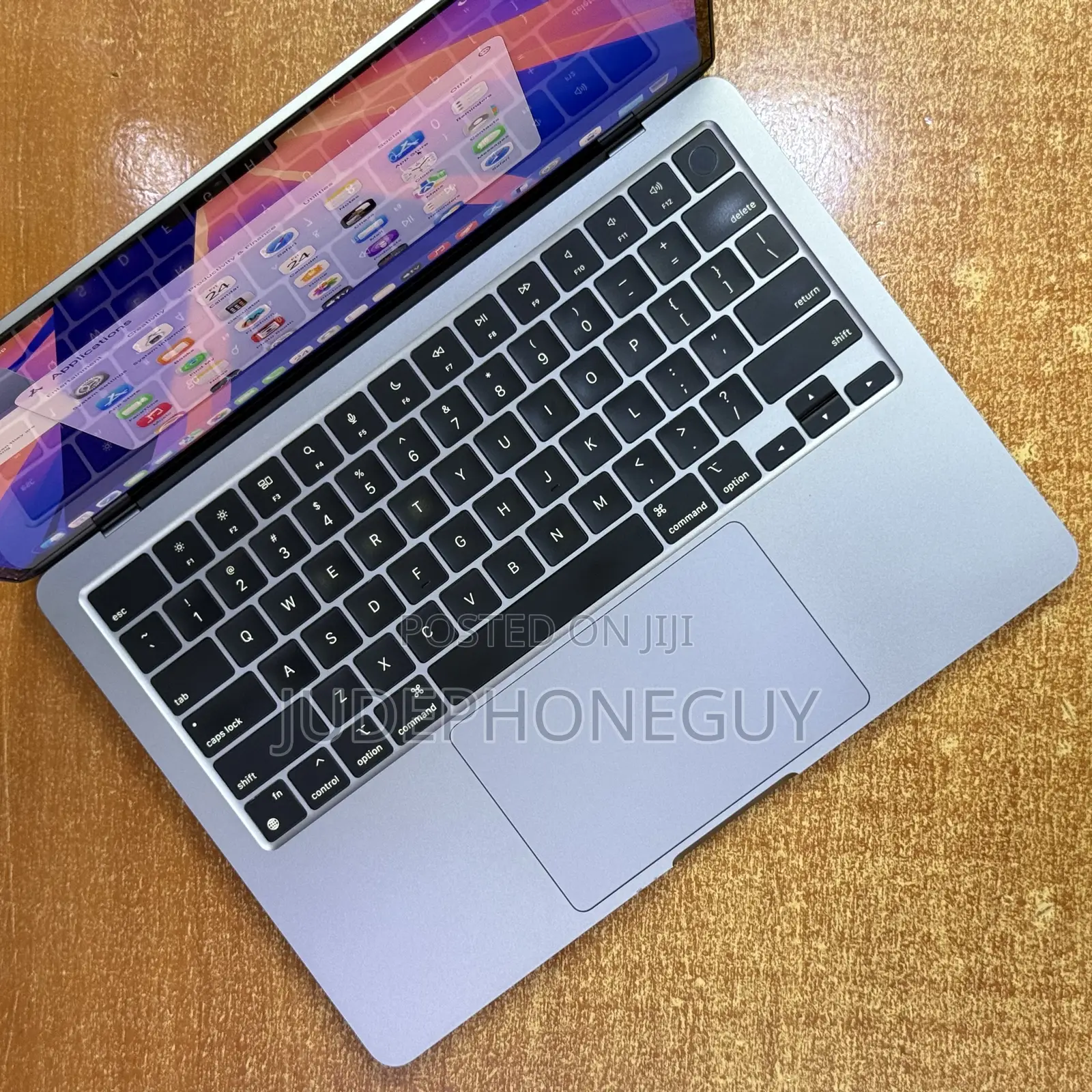 Laptop Apple MacBook Air 2024 M3 13-inch 8GB Apple M3 SSD 512GB