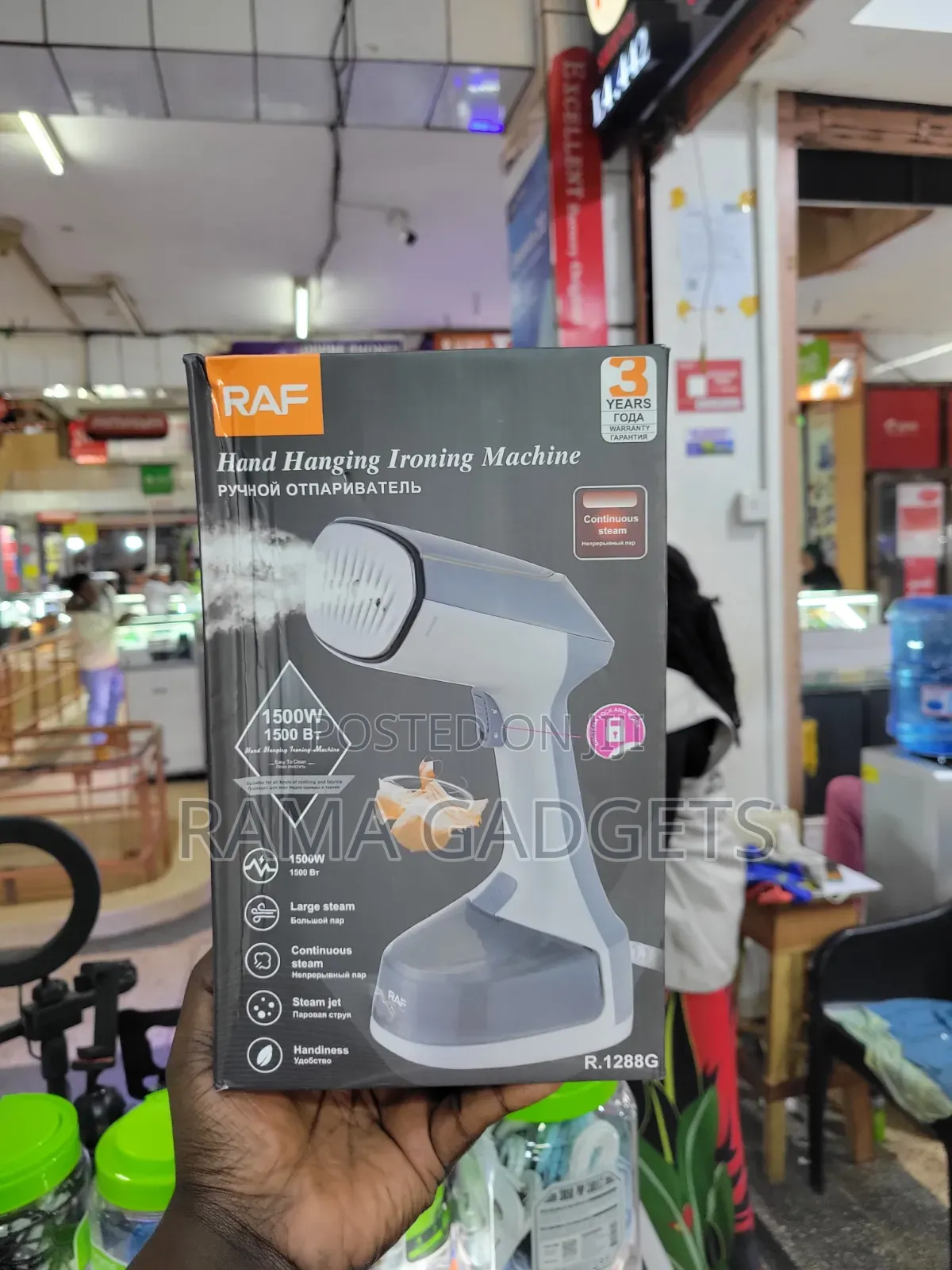 Raf R.1288g Handheld Garment Steamer.