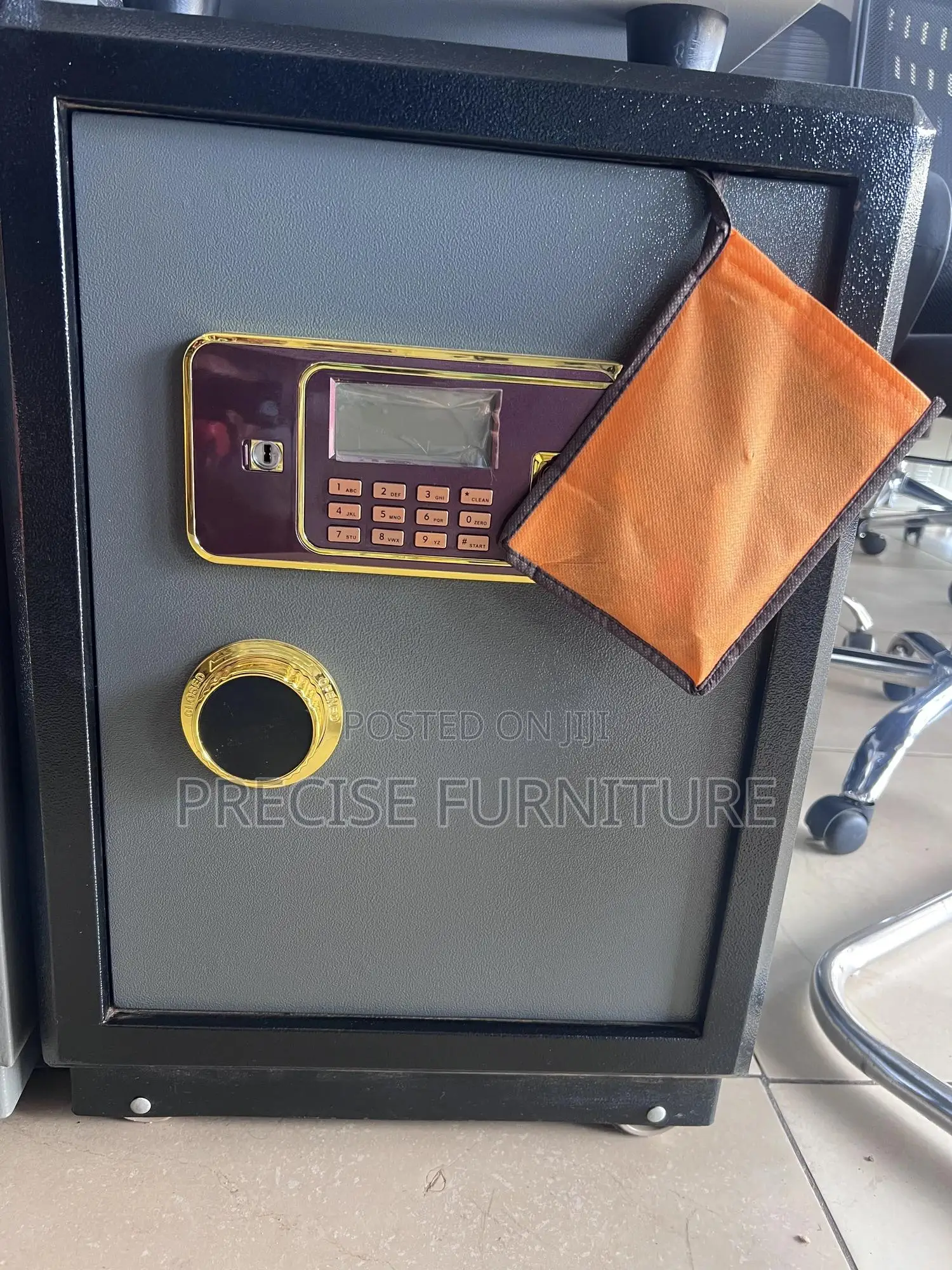 Fire Resistant Safe Box