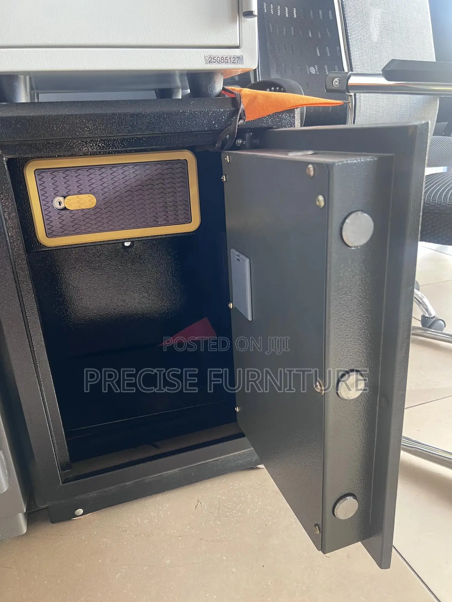 Fire Resistant Safe Box