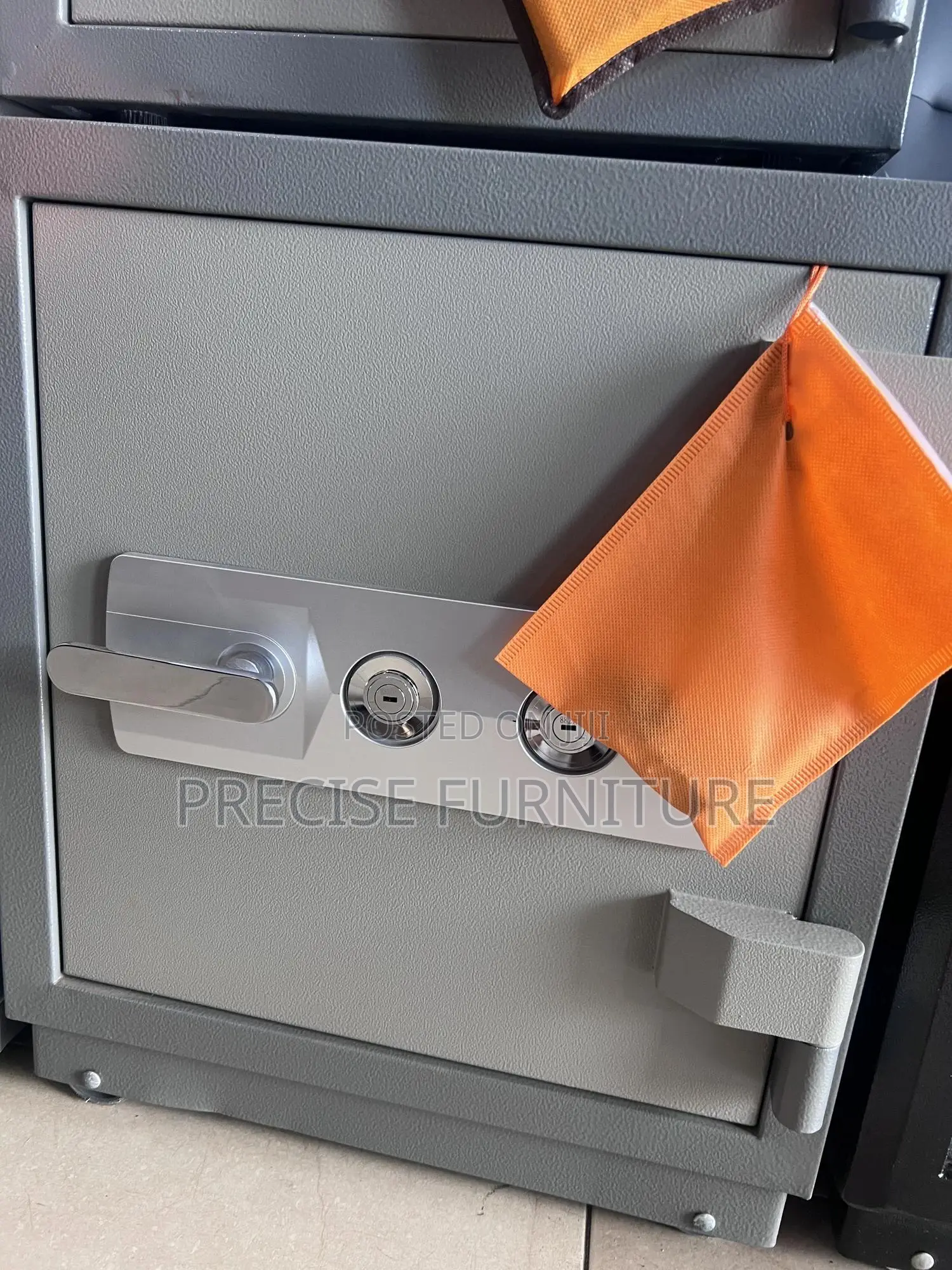 Manual Safe Box