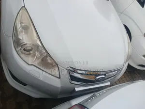 Subaru Legacy 2011 White