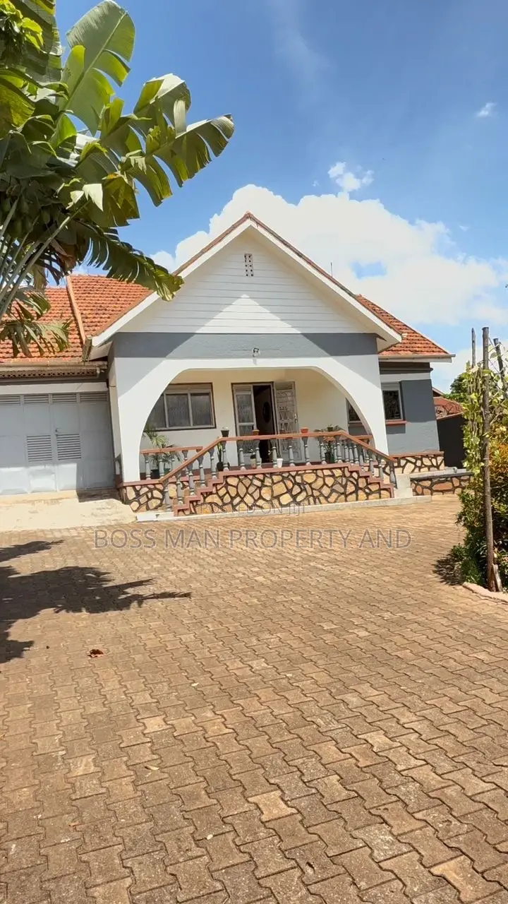4bdrm House in Ntinde Residential, Nakawa for sale