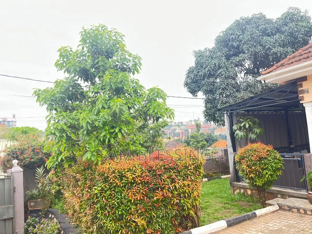 4bdrm House in Kisaasi, Nakawa for sale