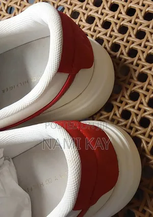 Tommy Hilfigure Pointy Court Sneakers
