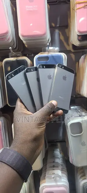 Apple iPhone 5s 32 GB Black