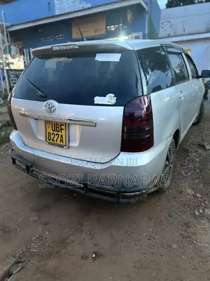 Toyota Wish 2004 Silver