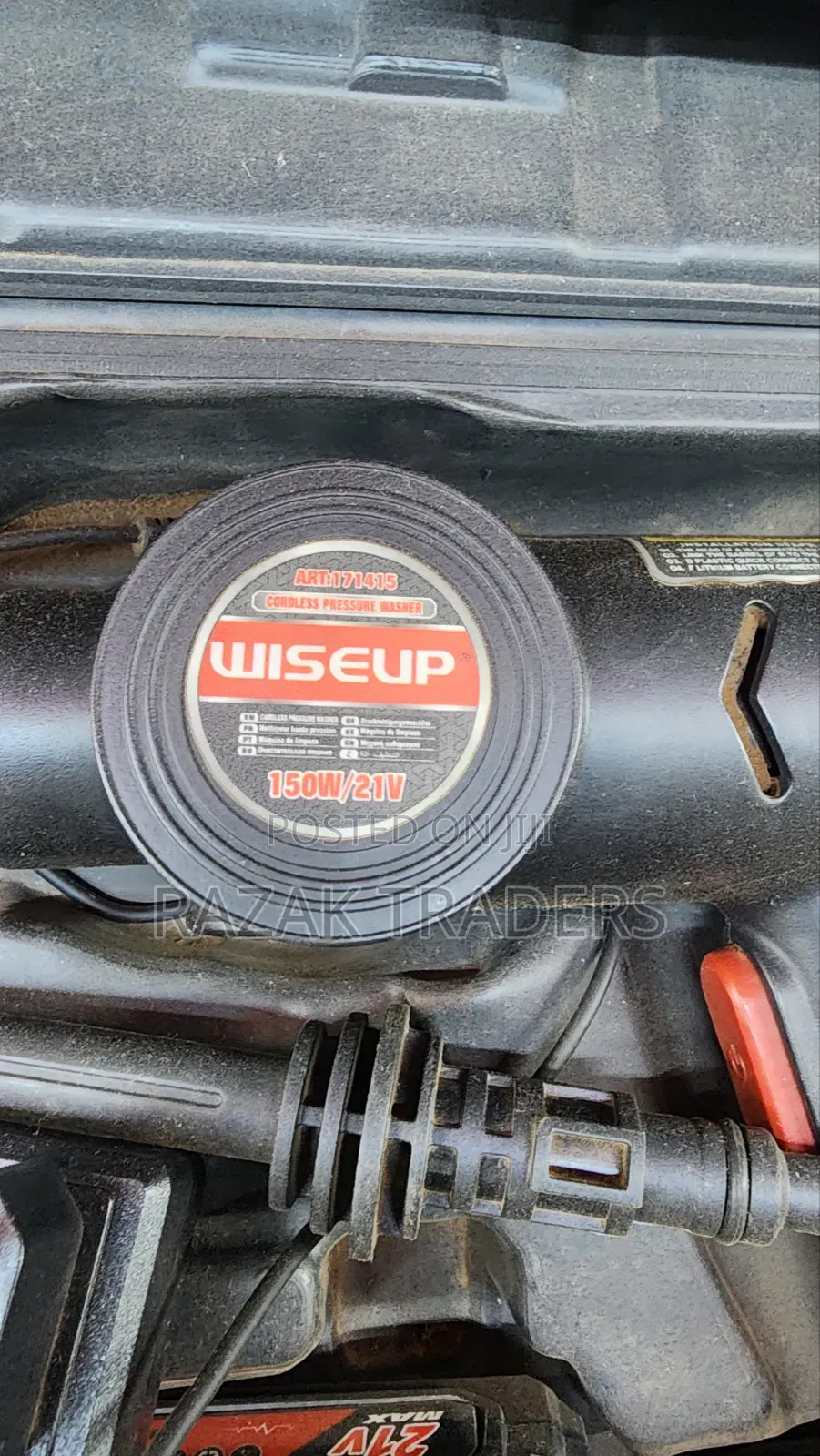 21v Wiseup Portable Car Washer Kit, a Cordless High-Pressure Cleaning
