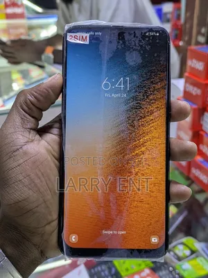 Samsung Galaxy A30 64 GB Black