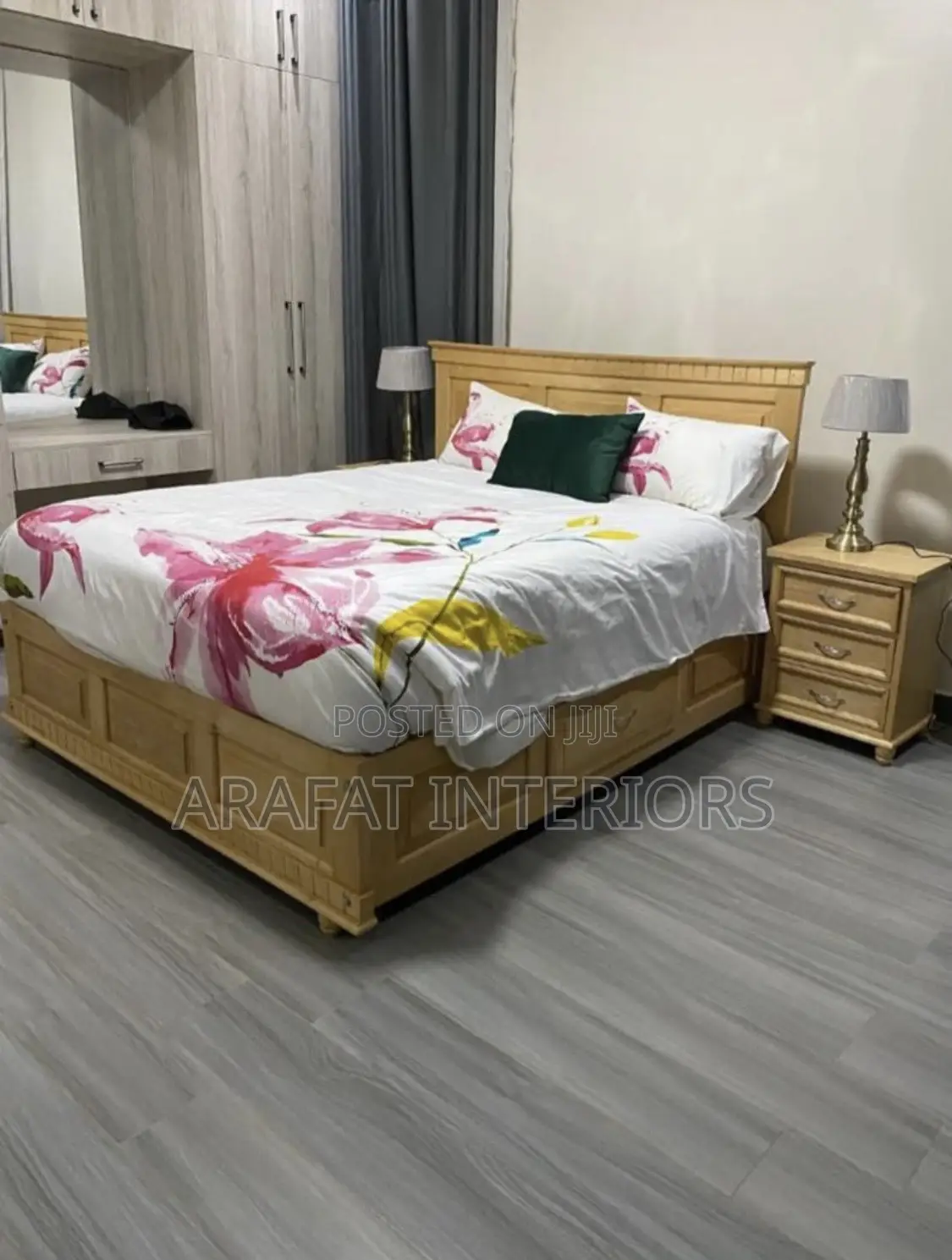Modern Elegant Natural Bed