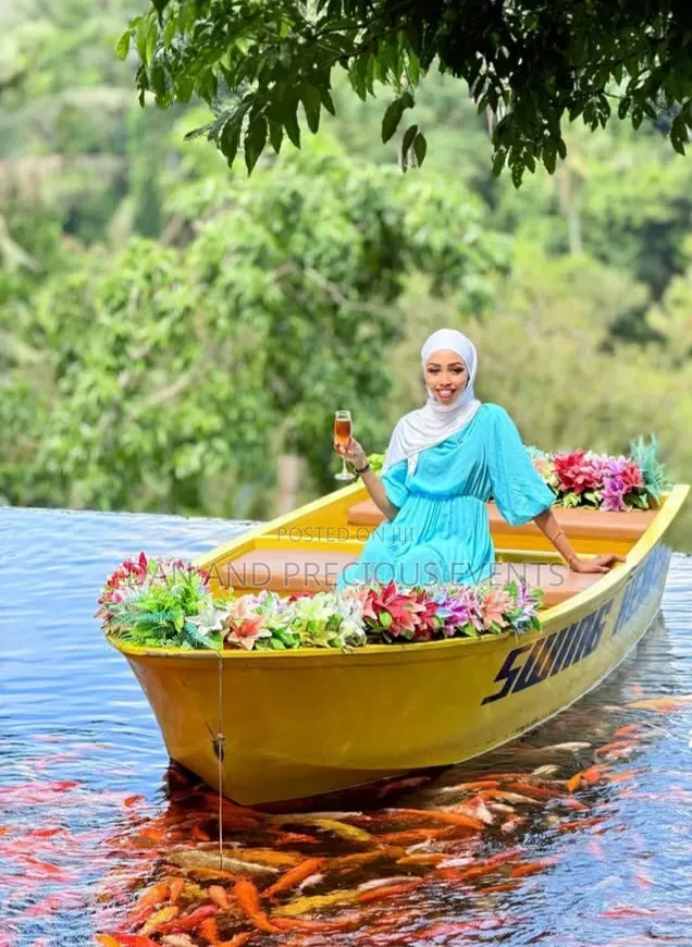 Where Every Detail Blooms: Your Boat Experience
